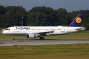 Lufthansa Airbus A320-214 (D-AIZF) at  Hamburg - Fuhlsbuettel (Helmut Schmidt), Germany