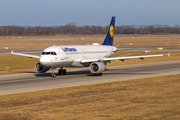 Lufthansa Airbus A320-214 (D-AIZF) at  Munich, Germany