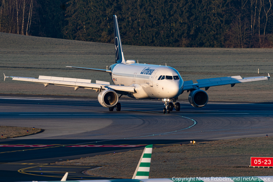 Lufthansa Airbus A320-214 (D-AIZG) | Photo 554209