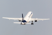 Lufthansa Airbus A320-214 (D-AIZG) at  Luqa - Malta International, Malta