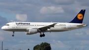 Lufthansa Airbus A320-214 (D-AIZH) at  Dusseldorf - International, Germany