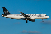 Lufthansa Airbus A320-214 (D-AIZH) at  Hamburg - Fuhlsbuettel (Helmut Schmidt), Germany