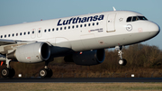 Lufthansa Airbus A320-214 (D-AIZH) at  Manchester - International (Ringway), United Kingdom