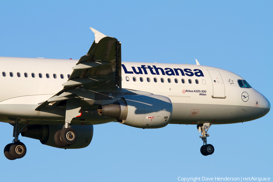 Lufthansa Airbus A320-214 (D-AIZH) | Photo 9300