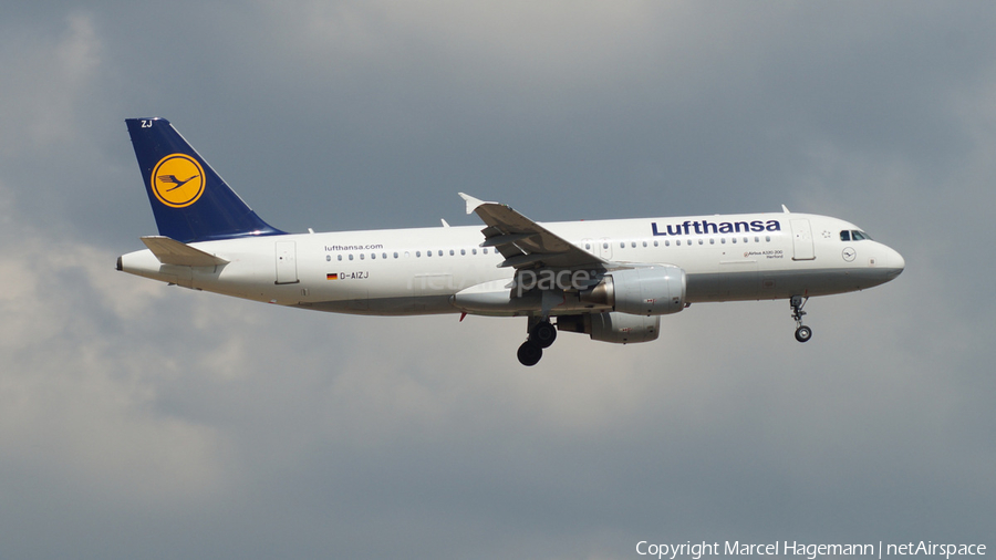 Lufthansa Airbus A320-214 (D-AIZJ) | Photo 106198