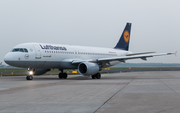 Lufthansa Airbus A320-214 (D-AIZK) at  Dusseldorf - International, Germany