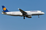 Lufthansa Airbus A320-214 (D-AIZK) at  Frankfurt am Main, Germany