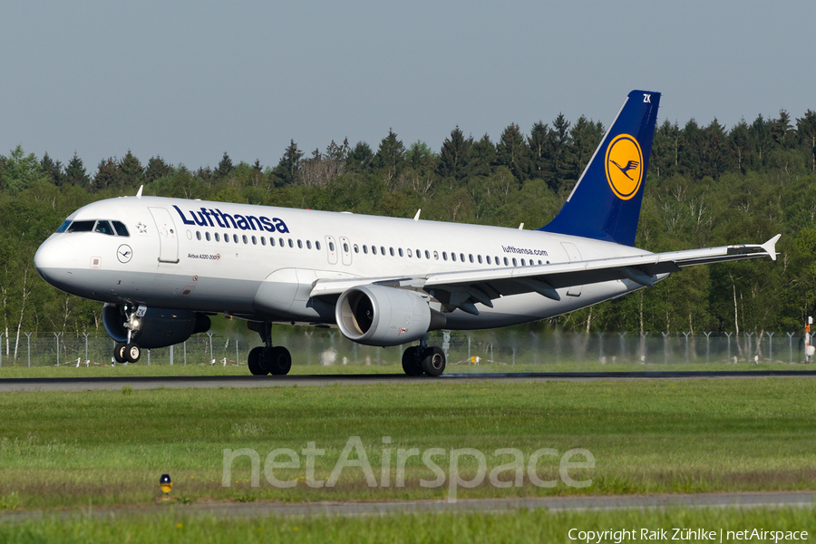 Lufthansa Airbus A320-214 (D-AIZK) | Photo 107591
