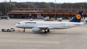 Lufthansa Airbus A320-214 (D-AIZK) at  Berlin - Tegel, Germany