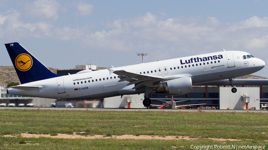 Lufthansa Airbus A320-214 (D-AIZM) | Photo 597721
