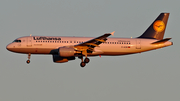 Lufthansa Airbus A320-214 (D-AIZM) at  Dusseldorf - International, Germany