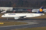 Lufthansa Airbus A320-214 (D-AIZM) at  Hamburg - Fuhlsbuettel (Helmut Schmidt), Germany