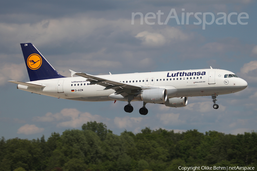 Lufthansa Airbus A320-214 (D-AIZM) | Photo 71410