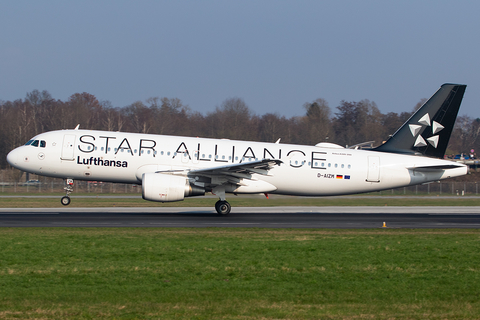 Lufthansa Airbus A320-214 (D-AIZM) at  Hamburg - Fuhlsbuettel (Helmut Schmidt), Germany