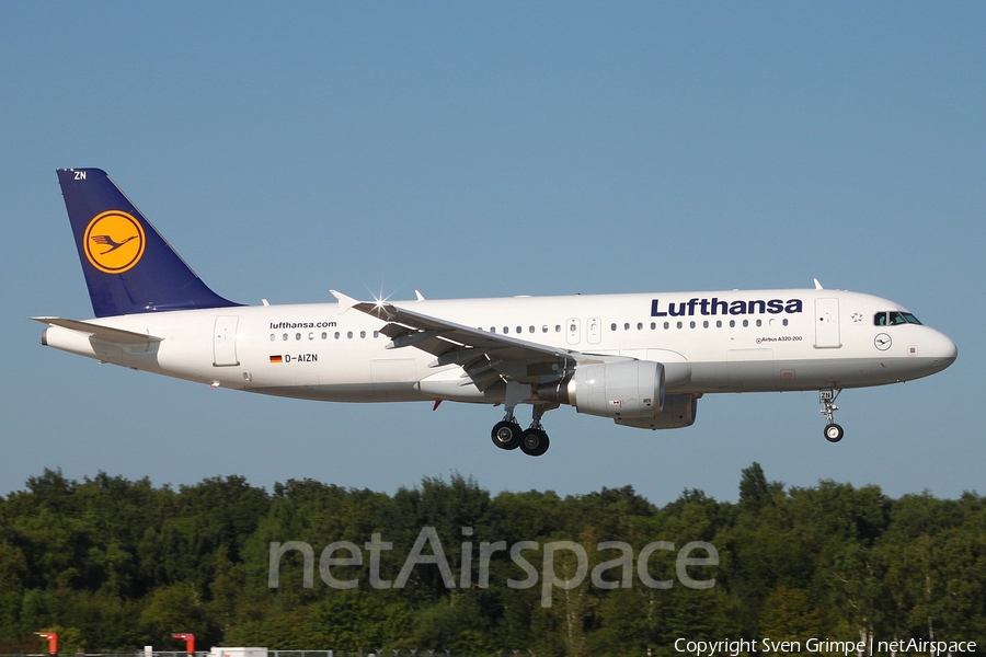 Lufthansa Airbus A320-214 (D-AIZN) | Photo 30871