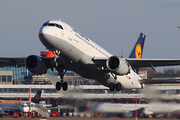 Lufthansa Airbus A320-214 (D-AIZN) at  Hamburg - Fuhlsbuettel (Helmut Schmidt), Germany