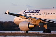Lufthansa Airbus A320-214 (D-AIZN) at  Hamburg - Fuhlsbuettel (Helmut Schmidt), Germany