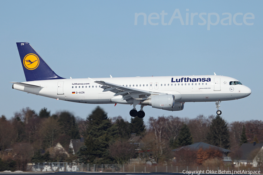 Lufthansa Airbus A320-214 (D-AIZN) | Photo 71411