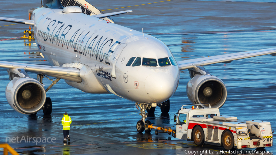 Lufthansa Airbus A320-214 (D-AIZN) | Photo 552825
