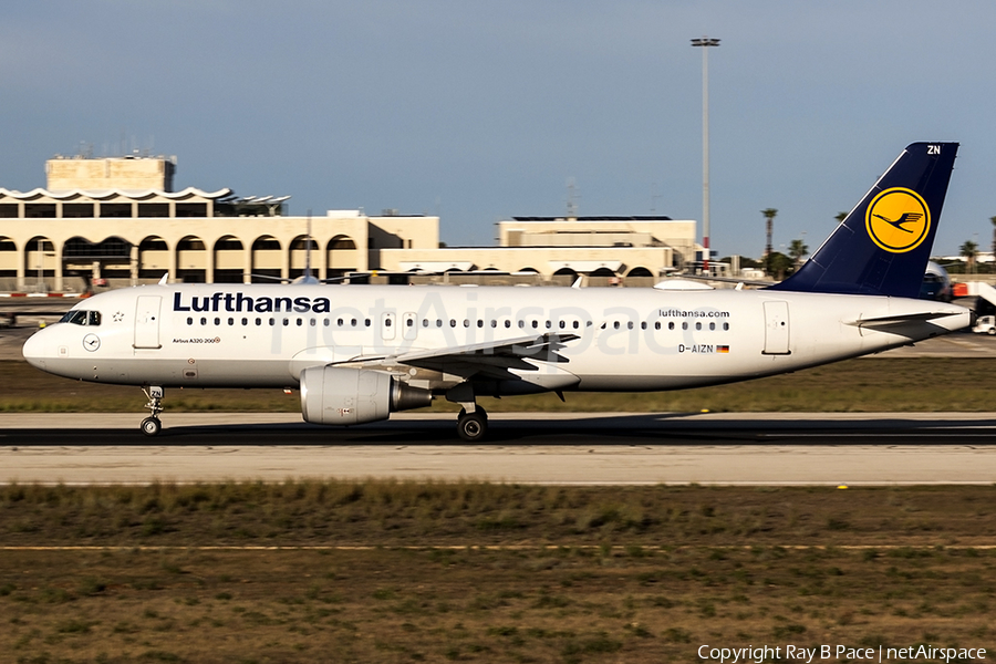 Lufthansa Airbus A320-214 (D-AIZN) | Photo 267275