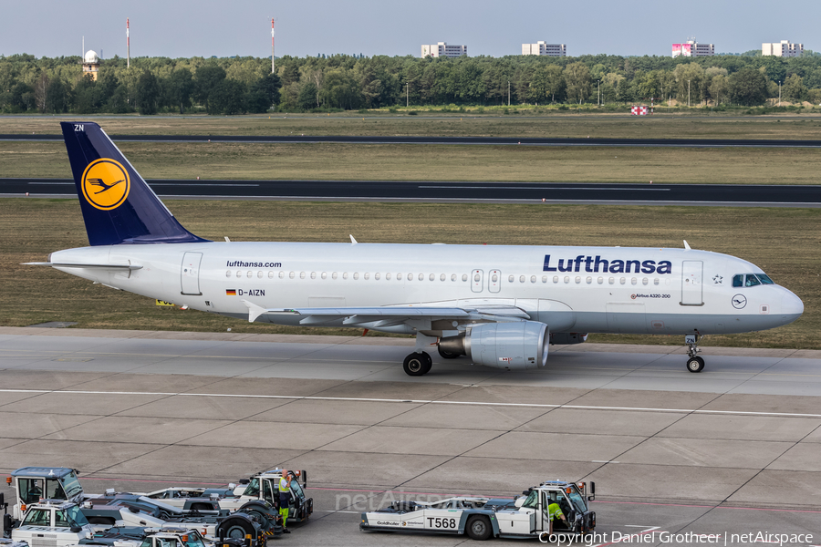 Lufthansa Airbus A320-214 (D-AIZN) | Photo 85537