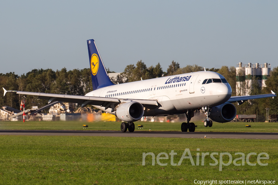 Lufthansa Airbus A320-214 (D-AIZO) | Photo 191018