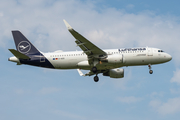Lufthansa Airbus A320-214 (D-AIZO) at  Hamburg - Fuhlsbuettel (Helmut Schmidt), Germany