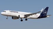 Lufthansa Airbus A320-214 (D-AIZP) at  Barcelona - El Prat, Spain