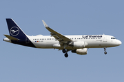 Lufthansa Airbus A320-214 (D-AIZP) at  Frankfurt am Main, Germany