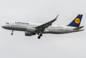 Lufthansa Airbus A320-214 (D-AIZP) at  Hamburg - Fuhlsbuettel (Helmut Schmidt), Germany