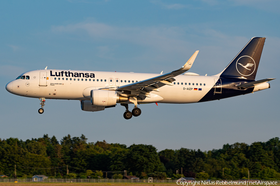 Lufthansa Airbus A320-214 (D-AIZP) | Photo 518227