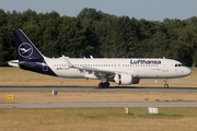 Lufthansa Airbus A320-214 (D-AIZP) at  Hamburg - Fuhlsbuettel (Helmut Schmidt), Germany