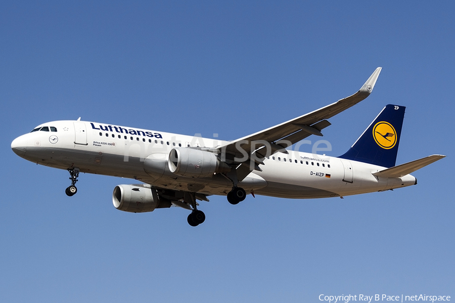 Lufthansa Airbus A320-214 (D-AIZP) | Photo 171296