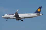 Lufthansa Airbus A320-214 (D-AIZQ) at  Luqa - Malta International, Malta