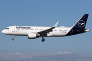 Lufthansa Airbus A320-214 (D-AIZR) at  Hamburg - Fuhlsbuettel (Helmut Schmidt), Germany