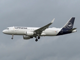 Lufthansa Airbus A320-214 (D-AIZR) at  Frankfurt am Main, Germany