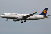 Lufthansa Airbus A320-214 (D-AIZR) at  Hamburg - Fuhlsbuettel (Helmut Schmidt), Germany