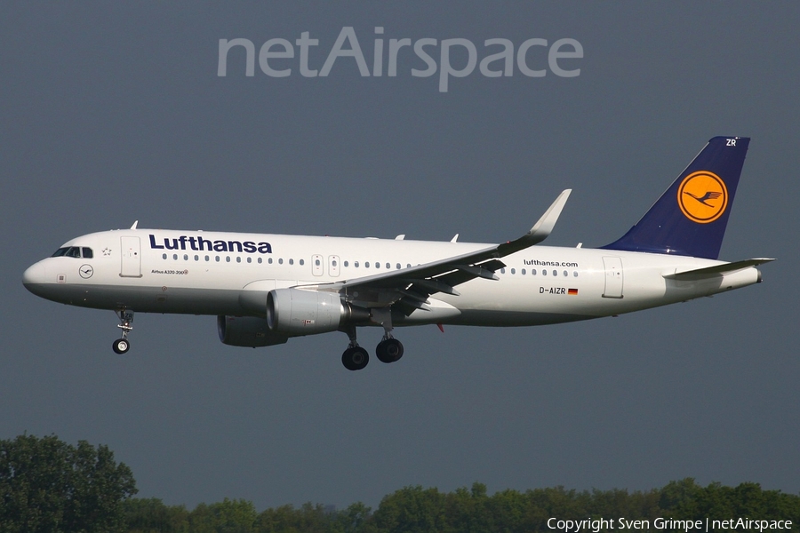 Lufthansa Airbus A320-214 (D-AIZR) | Photo 26746