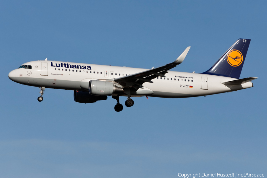 Eurowings Airbus A320-214 (D-AIZT) | Photo 656700