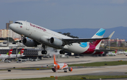 Eurowings Airbus A320-214 (D-AIZT) at  Lisbon - Portela, Portugal