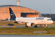 Lufthansa Airbus A320-214 (D-AIZT) at  Frankfurt am Main, Germany