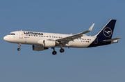 Lufthansa Airbus A320-214 (D-AIZT) at  Hamburg - Fuhlsbuettel (Helmut Schmidt), Germany