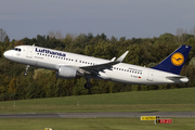 Lufthansa Airbus A320-214 (D-AIZU) at  Hamburg - Fuhlsbuettel (Helmut Schmidt), Germany