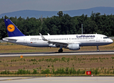 Lufthansa Airbus A320-214 (D-AIZV) at  Frankfurt am Main, Germany
