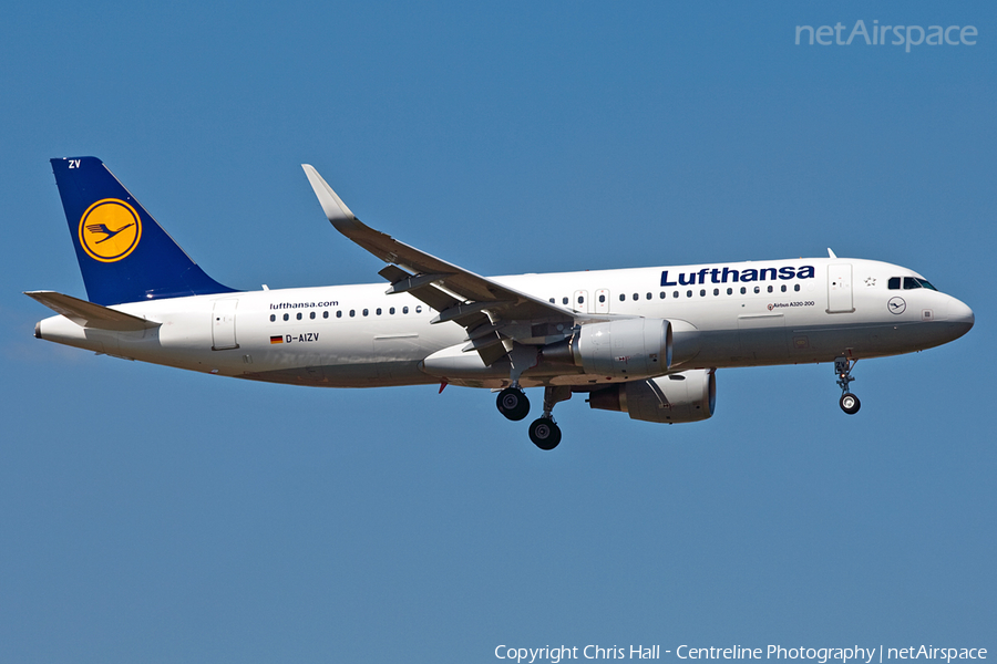 Lufthansa Airbus A320-214 (D-AIZV) | Photo 30596