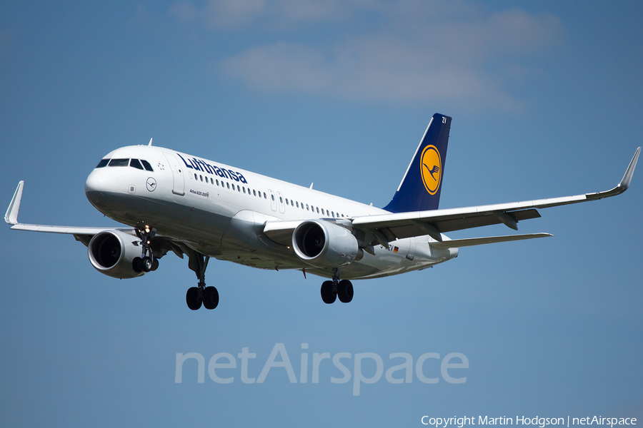 Lufthansa Airbus A320-214 (D-AIZV) | Photo 49835