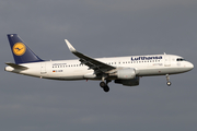 Lufthansa Airbus A320-214 (D-AIZW) at  Amsterdam - Schiphol, Netherlands