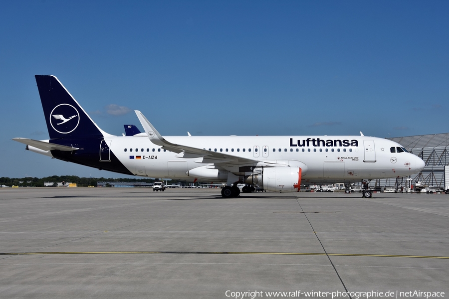 Lufthansa Airbus A320-214 (D-AIZW) | Photo 402273