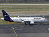Lufthansa Airbus A320-214 (D-AIZW) at  Dusseldorf - International, Germany