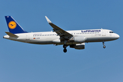 Lufthansa Airbus A320-214 (D-AIZW) at  Frankfurt am Main, Germany